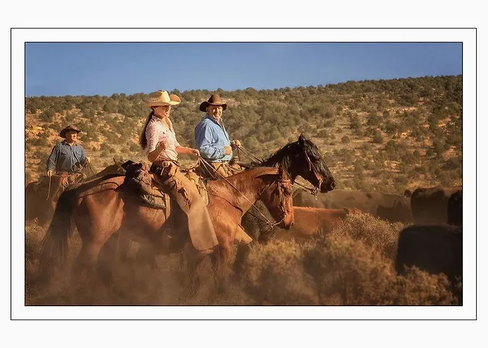 Grand Canyon Ranch & Outfitters Hotel